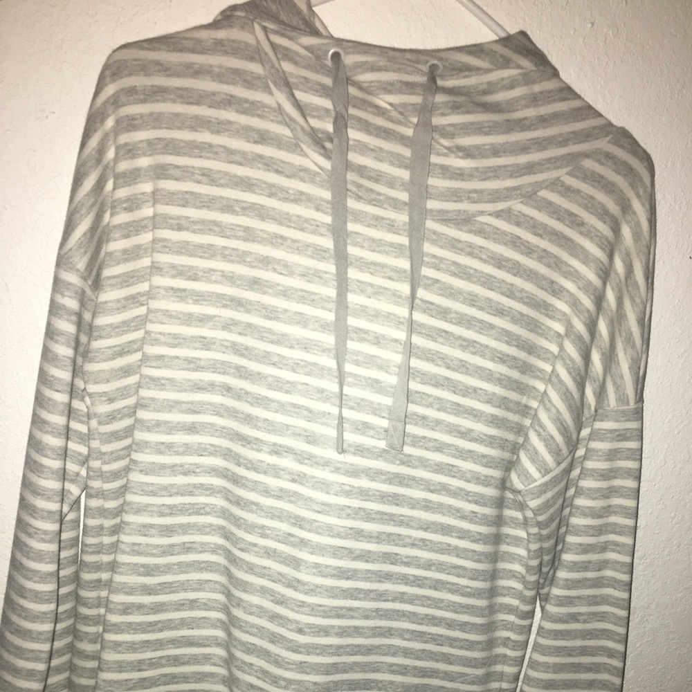Gray stripped pull over